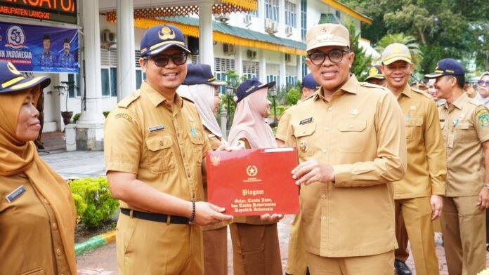 Pj Bupati Langkat Tegaskan Sinergi Program Nasional dalam Apel Gabungan ASN-Nusaberita