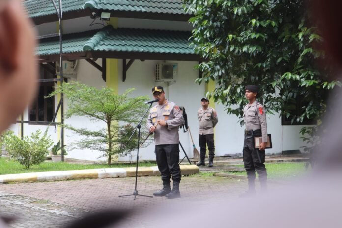 Kapolres Langkat Pimpin Apel Pengamanan Rapat Rekapitulasi Suara Pilkada Serentak 2024 di Tingkat Kabupaten-Nusaberita.live