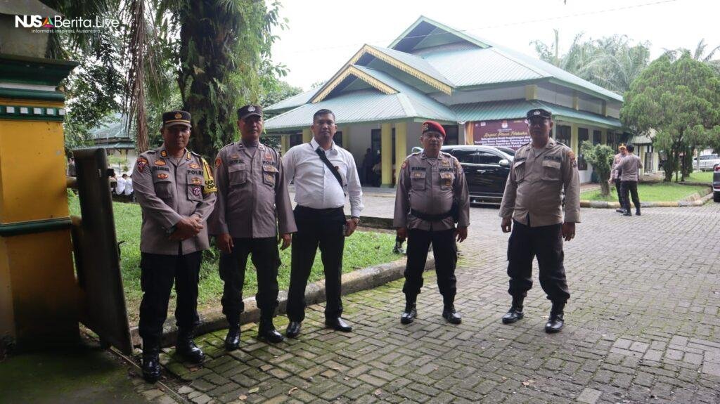 Kapolres Langkat Pimpin Apel Pengamanan Rapat Rekapitulasi Suara Pilkada Serentak 2024 di Tingkat Kabupaten-Nusaberita.live