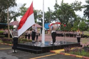 Pimpin Upacara Bendera Bulanan Ini Pesan Kapolres Langkat - Nusaberita 