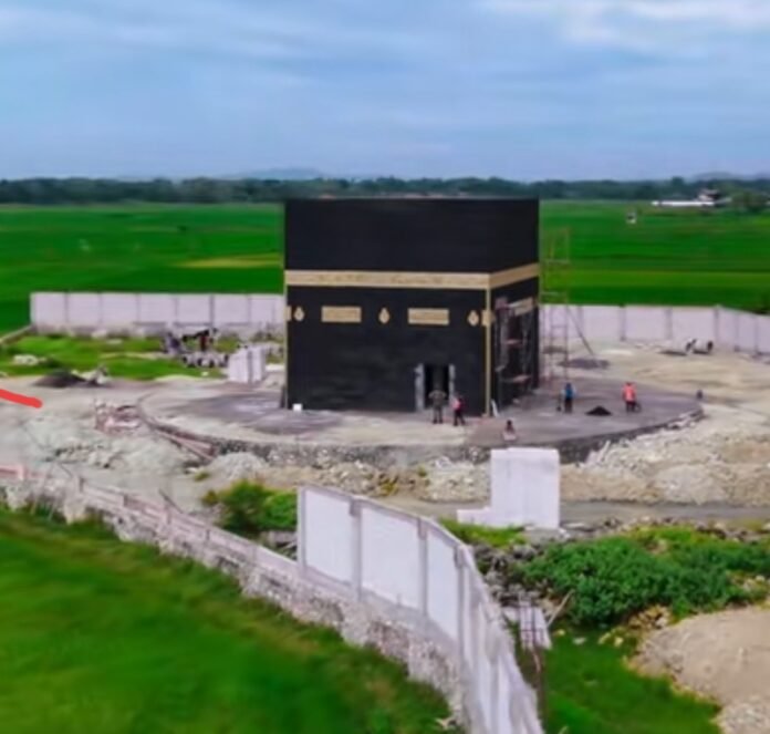 Polemik Pembangunan Masjid Mirip Ka'bah di Sampang Mendapat Respon Ulama Madura