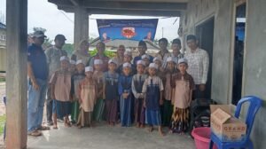 ORMAS GARUDA DPC LAMTENG ADAKAN SUNATAN MASAL